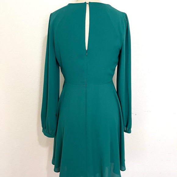Express emerald green dress - Picture 2 of 3